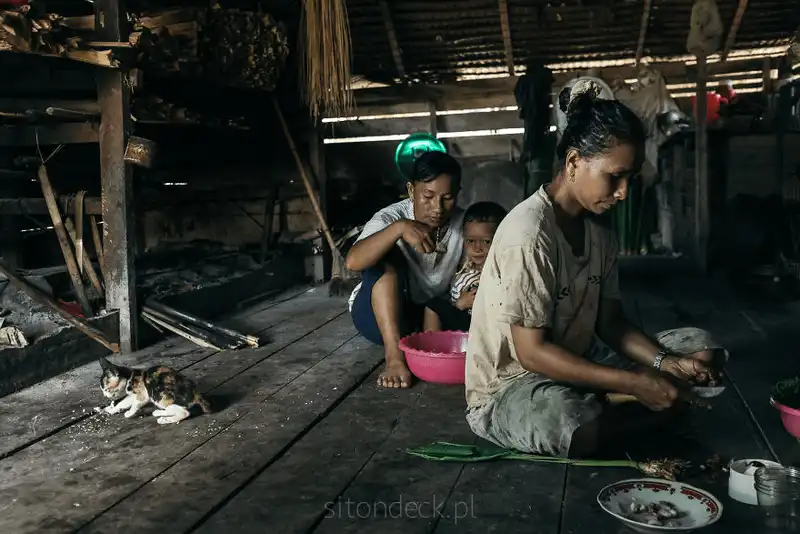 Kỳ lạ bộ tộc Mentawai sống như người tiền sử ở Indonesia 9 Tạp chí du lịch Wanderlust Tips Kỳ lạ bộ tộc Mentawai sống như người tiền sử ở Indonesia