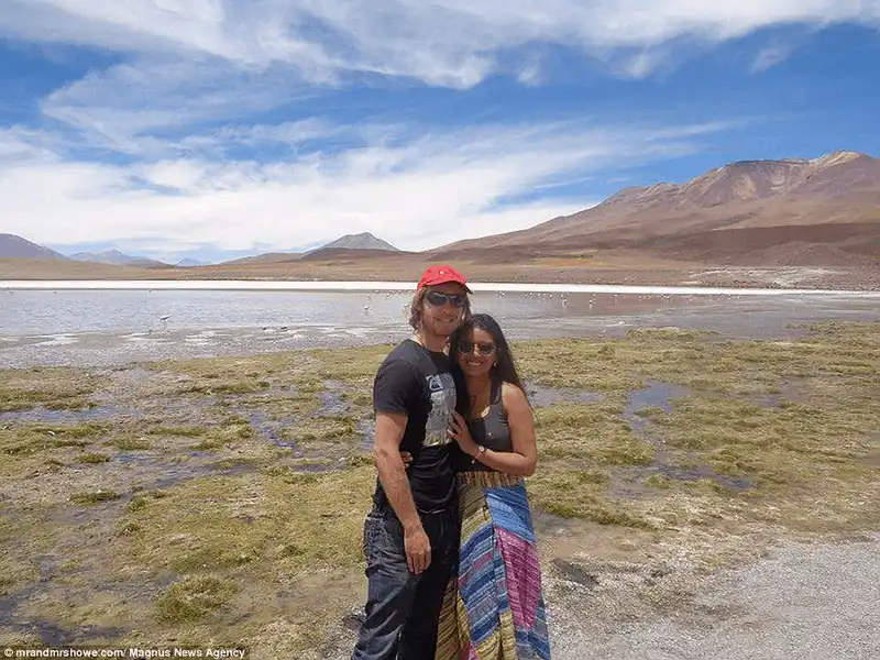 Tạp chí du lịch Wanderlust Tips Cặp đôi bỏ việc đi du lịch thế giới và kiếm 100.000USD mỗi năm