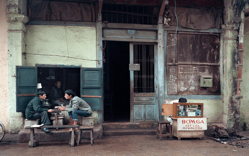 Wanderlust tips ngam nhin ha noi xua trong cuon sach sap xuat ban tai My 6 1