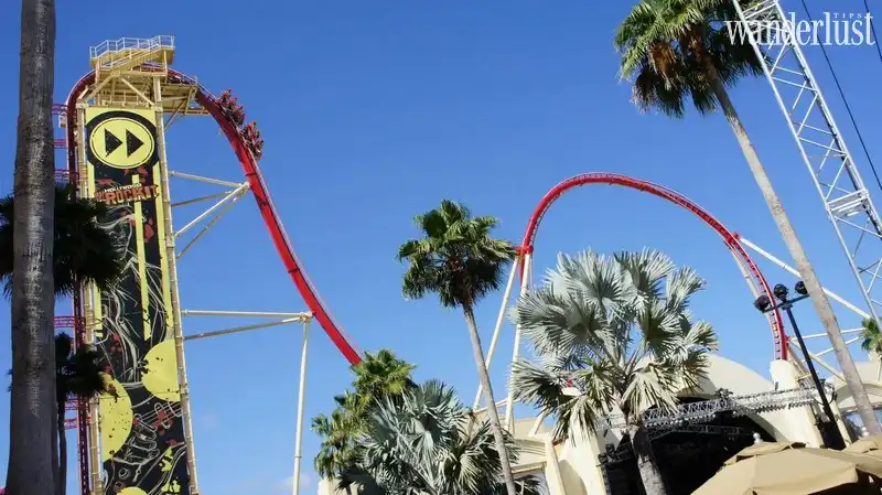 Wanderlust Tips dau tim voi tro tau luon sieu toc tai cac cong vien giai tri hang dau gioi 05