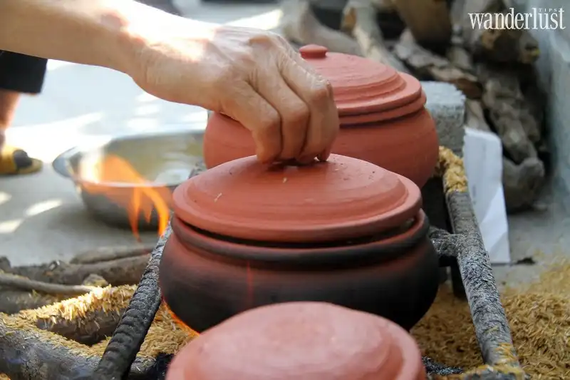 Tìm lại hương vị quê với món rươi kho niêu đất 6 Tạp chí Du lịch Wanderlust Tips Tìm lại hương vị quê với món rươi kho niêu đất