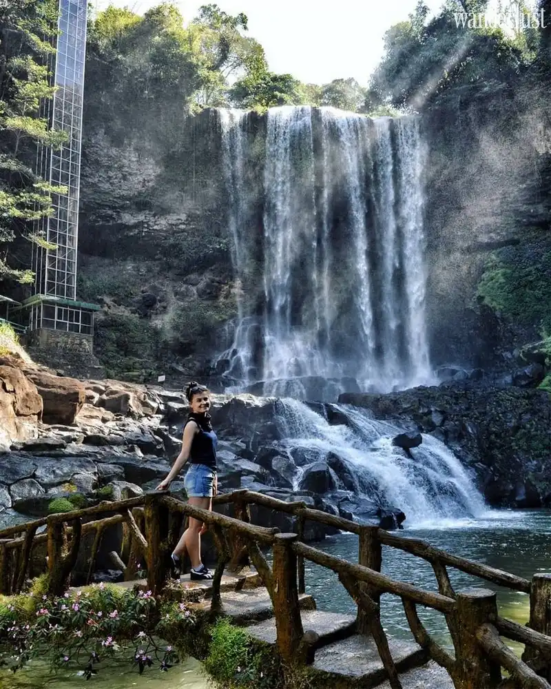 Wanderlust Tips thac dambri va cau chuyen tinh buon giua xu blao mu suong 02