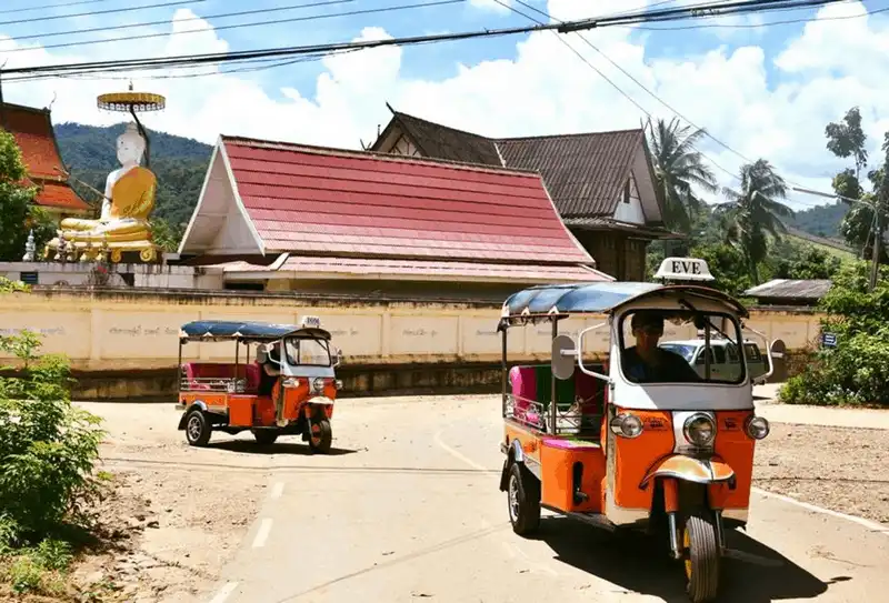 Wanderlust tips 11 meo tham gia giao thong an toan o Thai Lan 7