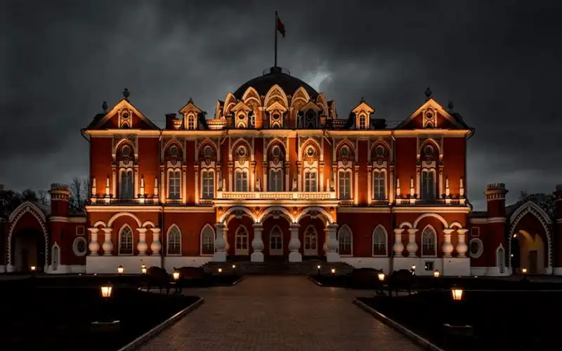 Tạp chí du lịch Wanderlust Tips 5 khách sạn đại diện cho nền lịch sử thủ đô nước Nga