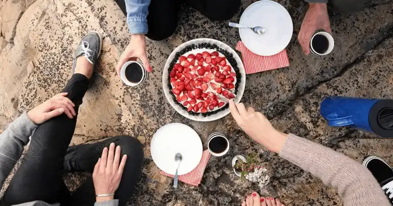 Tạp chí du lịch Wanderlust Tips 4 loại thực phẩm mùa hè đặc trưng ở Phần Lan