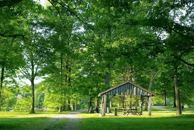 Mẹo tránh đám đông khi du lịch Bloomington, Mỹ 8 Wanderlust tips 5 meo giup ban thoat khoi dam dong du lich Bloomington 5