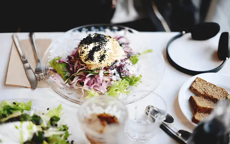 Tạp chí du lịch Wanderlust Tips 5 nhà hàng chay ngon "tuyệt cú mèo" ở Stockholm, Thụy Điển