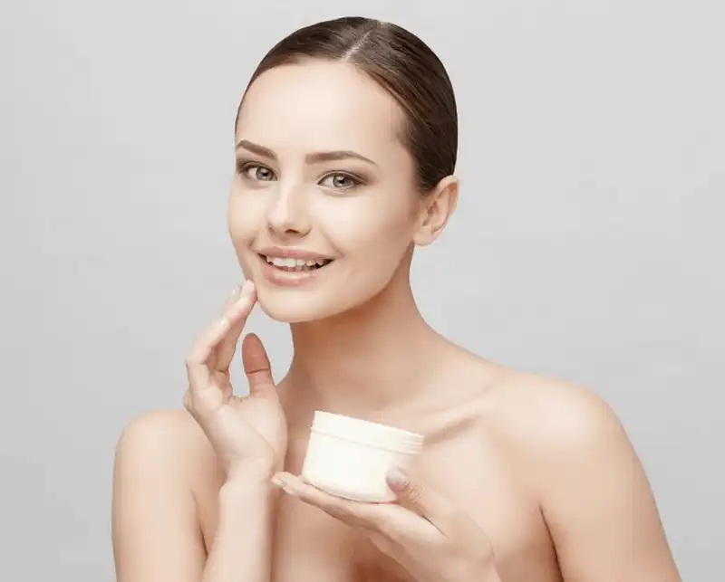 10 bí quyết chăm sóc da khi đi du lịch 8 Tạp chí du lịch Wanderlust Tips - 10 bí quyết chăm sóc da khi đi du lịch