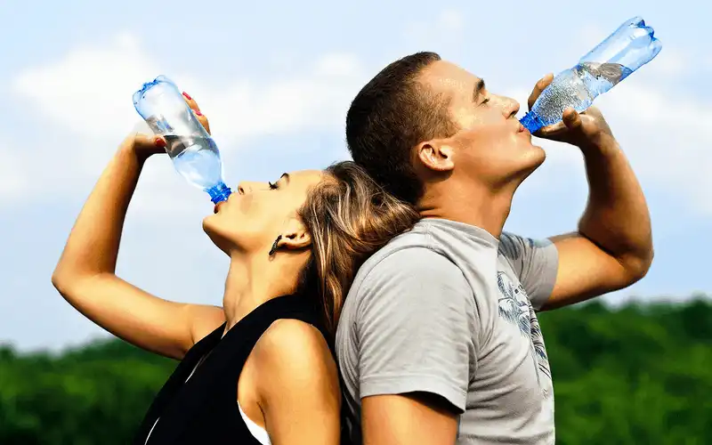 10 bí quyết chăm sóc da khi đi du lịch 7 Tạp chí du lịch Wanderlust Tips - 10 bí quyết chăm sóc da khi đi du lịch