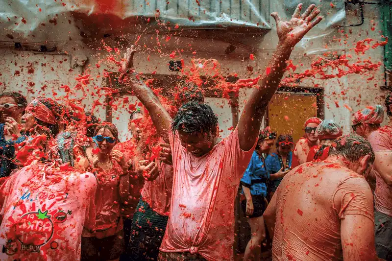 Tạp chí du lịch Wanderlust Tips - 10 địa điểm du lịch hấp dẫn nhất trong tháng 8 