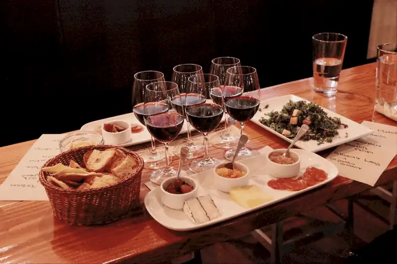  Tạp chí du lịch Wanderlust Tips - 10 nhà hàng mà người yêu phô mai nên ghé đến một lần trong đời