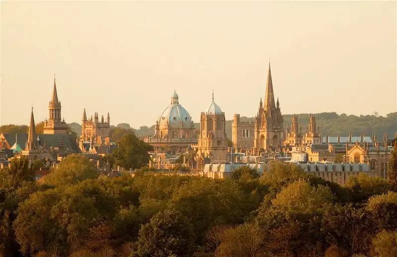 8 địa điểm thú vị gần thủ đô London mà bạn có thể đi trong ngày 10 Tạp chí du lịch Wanderlust Tips - 8 chuyến đi tuyệt nhất trong ngày khởi hành từ London