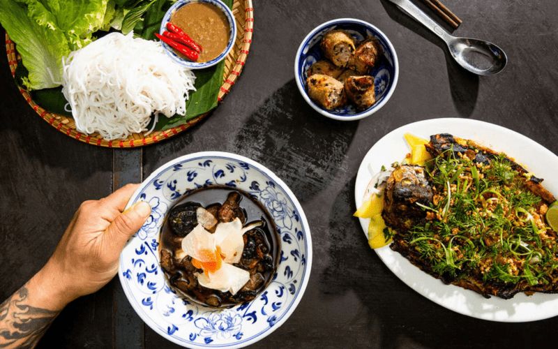 wanderlust tips 10 mon an viet nam len bao my 0