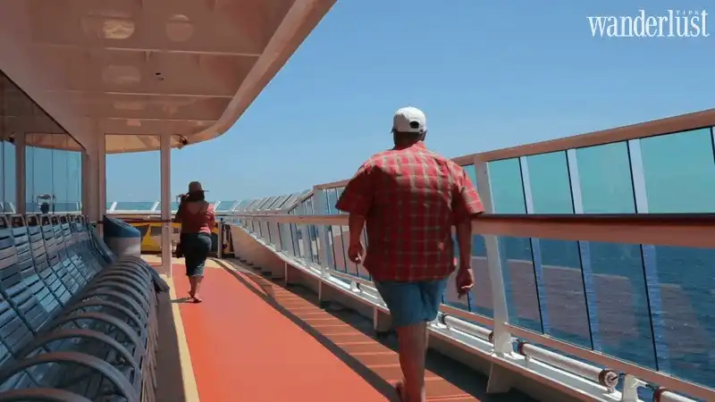 Ghi nhớ 10 mẹo đi biển hữu ích cho những người say sóng 8 Wanderlust Tips 10 meo huu ich cho nguoi say song 04