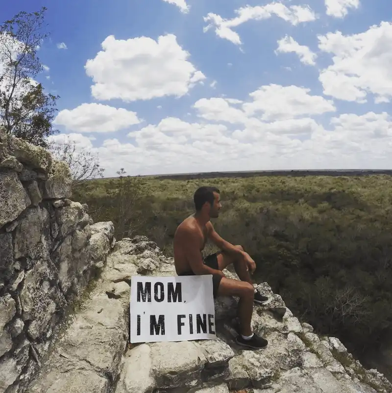 Tạp chí du lịch Wanderlust Tips Jonathan, chàng trai bỏ nhà đi du lịch nhưng vẫn không làm mẹ lo lắng