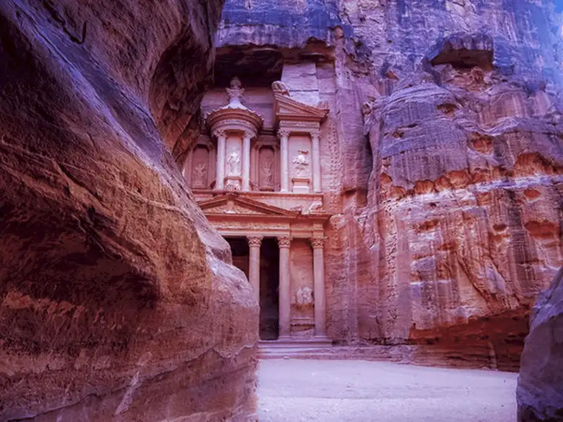 Tạp chí du lịch Wanderlust Tips Các hãng hàng không mở lại đường bay từ Anh đến khu vực Biển Đỏ