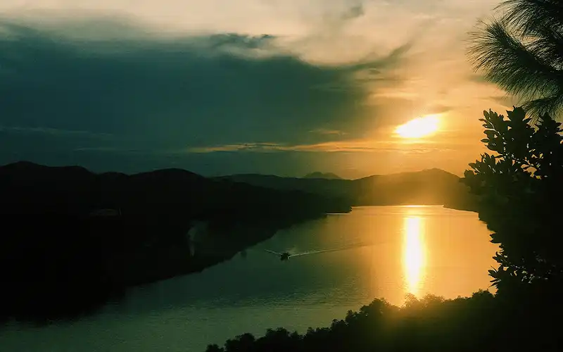 Tạp chí du lịch Wanderlust Tips Đồi Vọng Cảnh, nơi tinh hoa hội tụ của xứ Huế