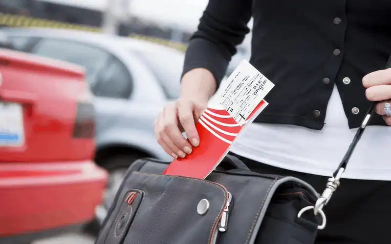 Mẹo hữu ích giúp bạn tránh mất đồ khi đi du lịch 9 Tạp chí du lịch Wanderlust Tips Mẹo hữu ích giúp bạn tránh mất đồ khi đi du lịch