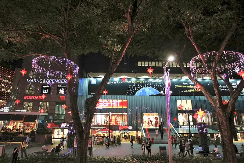 Tạp chí du lịch Wanderlust Tips Orchard Road - con đường mua sắm nổi tiếng nhất Châu Á 