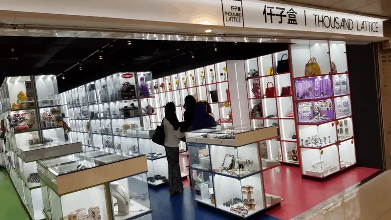 Tạp chí du lịch Wanderlust Tips Orchard Road - con đường mua sắm nổi tiếng nhất Châu Á 