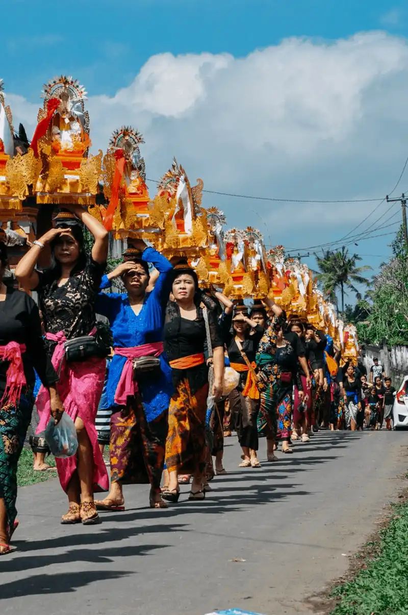 Tạp chí du lịch Wanderlust Tips Ngaben - Nghi lễ hỏa táng đặc biệt của người dân ở Bali