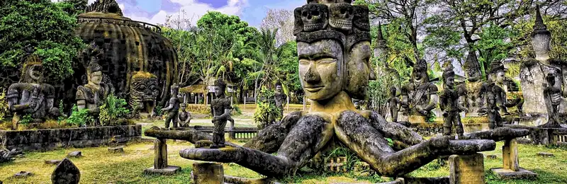 Tạp chí du lịch Wanderlust Tips Ngắm vẻ trầm mặc của Vườn Tượng Phật Buddha Park ở Lào