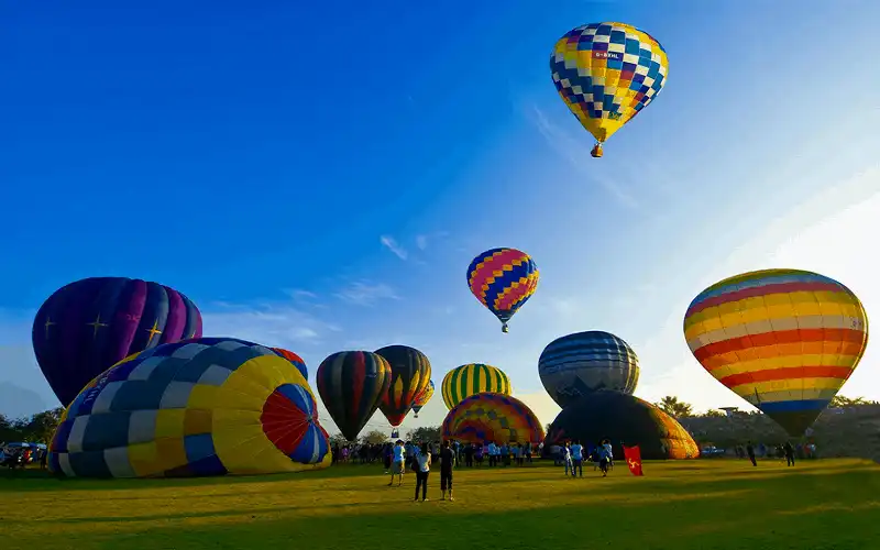 Tạp chí du lịch Wanderlust Tips Ngây ngất khám phá Chiang Mai bằng khinh khí cầu