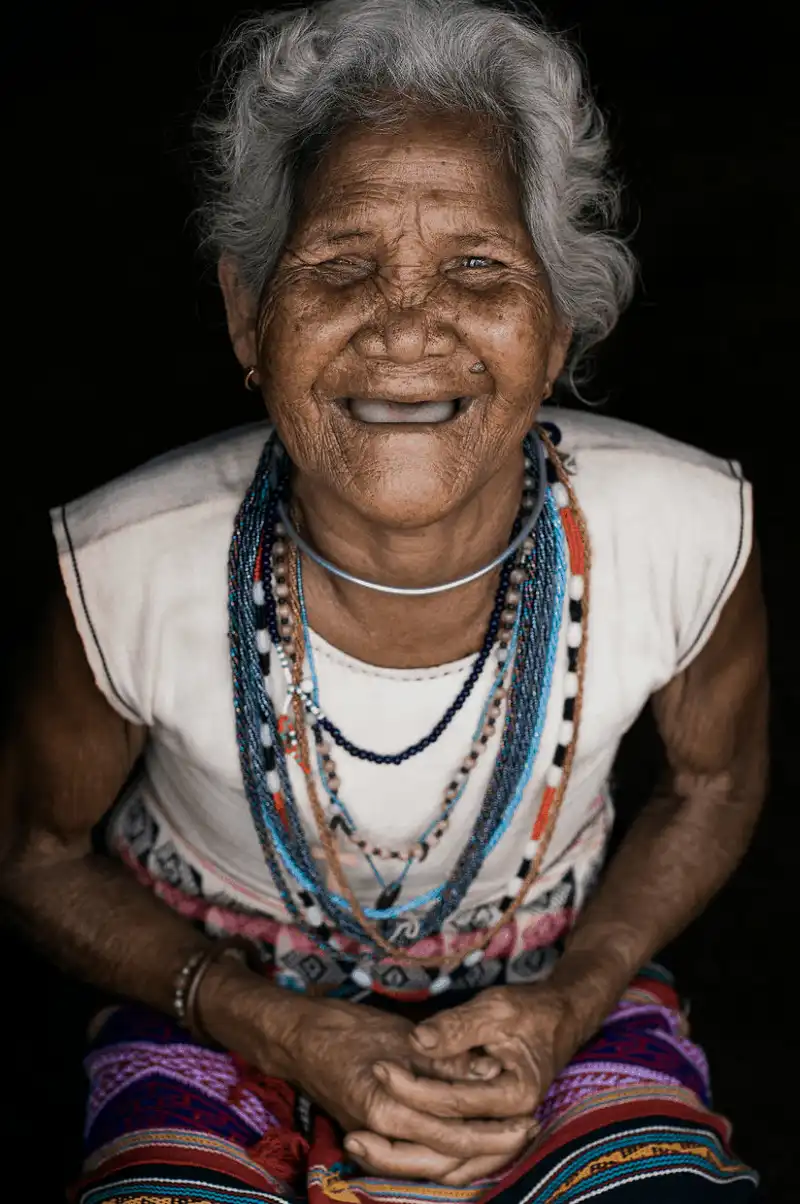 Tạp chí du lịch Wanderlust Tips 17 bức ảnh về dân tộc Việt Nam của Nhiếp ảnh gia Pháp