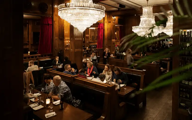 Olympen - nhà hàng lịch sử của Na Uy 12 Tạp chí du lịch Wanderlust Tips Olympen, nhà hàng lịch sử của Na Uy mà bạn không nên bỏ lỡ