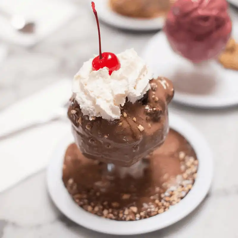 Tìm đến các cửa hàng kem lâu đời nhất ở Mỹ 6 Tạp chí du lịch Wanderlust Tips Tìm đến các cửa hàng kem lâu đời nhất ở Mỹ