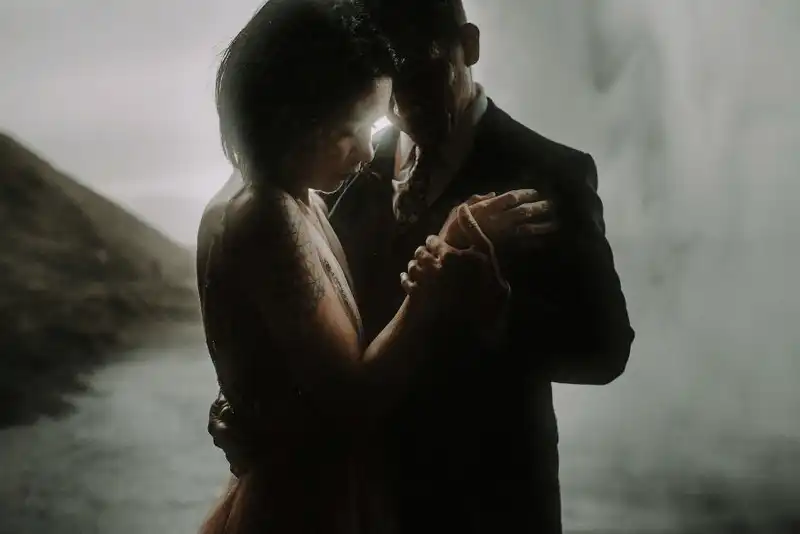 Tạp chí du lịch Wanderlust Tips Tạp chí Junebug Weddings công bố top 20 bức ảnh cưới đẹp nhất năm 2018