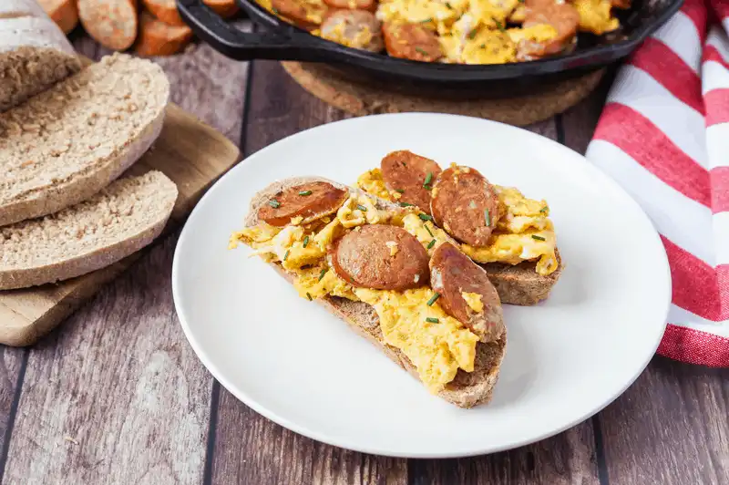 Tạp chí du lịch Wanderlust Tips Việt Nam thuộc top những nước có bữa ăn sáng với trứng nổi bất nhất