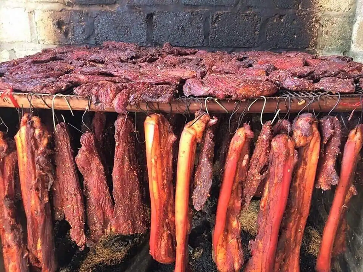 thit-trau-gac-bep-yen-bai-dam-da-phong-vi-reo-cao-tay-bac-son-la