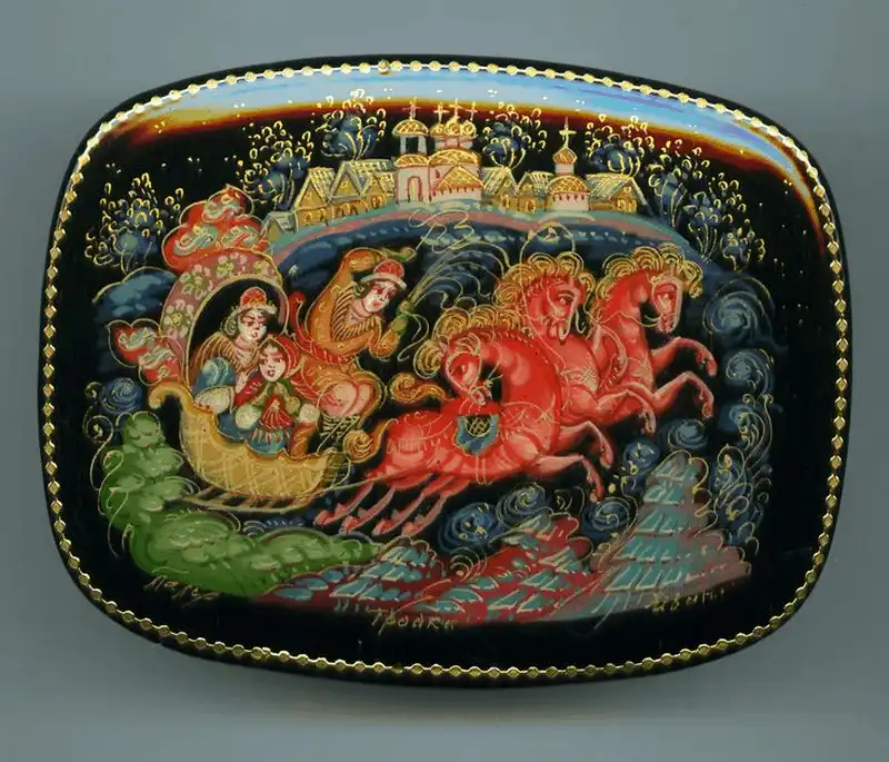 10 món quà lưu niệm không thể bỏ qua khi tới Nga 10 Tạp chí du lịch Wanderlust Tips - 10 món quà lưu niệm Nga độc đáo nên mua khi đến xứ sở bạch dương