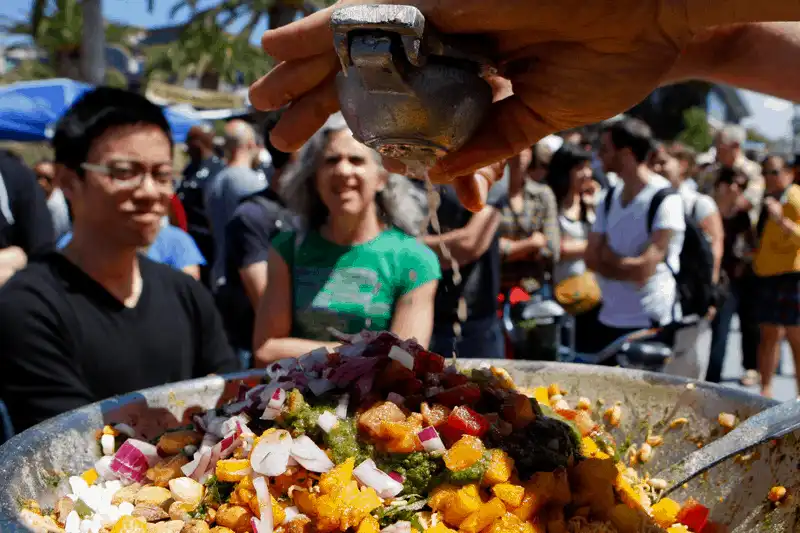 Tạp chí du lịch Wanderlust Tips - Thưởng thức đặc sản khi đi du lịch với 7 kinh nghiệm hữu ích 