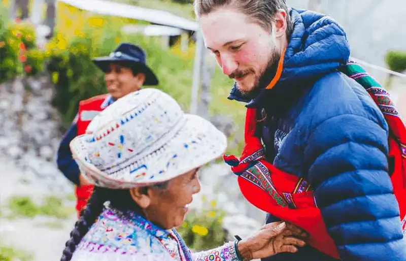 Tạp chí du lịch Wanderlust Tips - Thưởng thức đặc sản khi đi du lịch với 7 kinh nghiệm hữu ích 