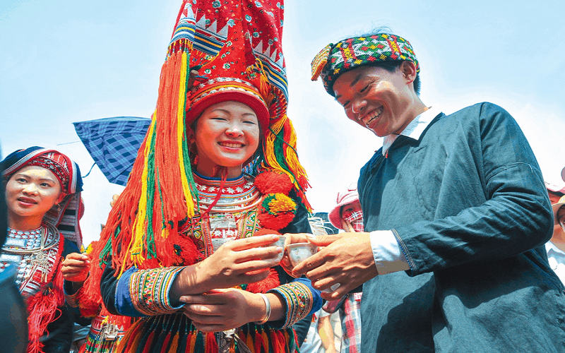 Wanderlust tips nhiep anh gia phap rehahn da ghi lai hinh anh cua 49 dan toc viet nam 1 1