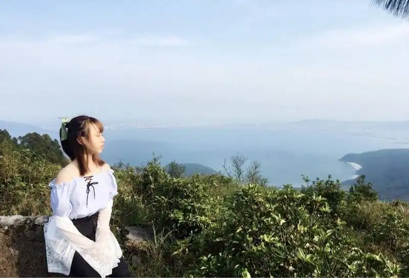 Tạp chí du lịch Wanderlust Tips | Bỏ túi kinh nghiệm du lịch một mình dành cho con gái