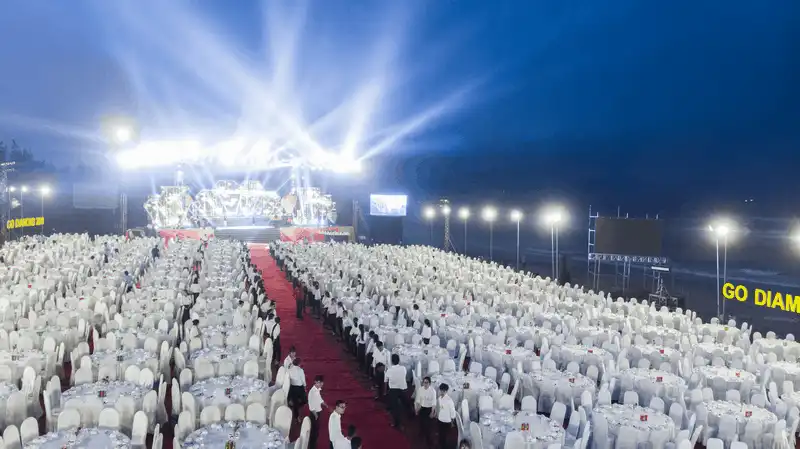 Tạp chí du lịch Wanderlust Tips Centara Sandy Beach Resort Đà Nẵng ra mắt gói Hội họp đẳng cấp mới