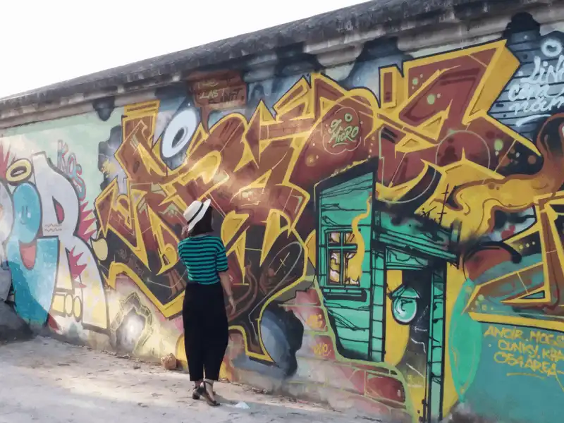 Ngỡ ngàng con đường bích họa vạn người mê dài gần 1km ở Huế 7 Tạp chí du lịch Wanderlust Tips Con đường bích họa vạn người mê dài gần 1km ở xứ Huế mộng mơ