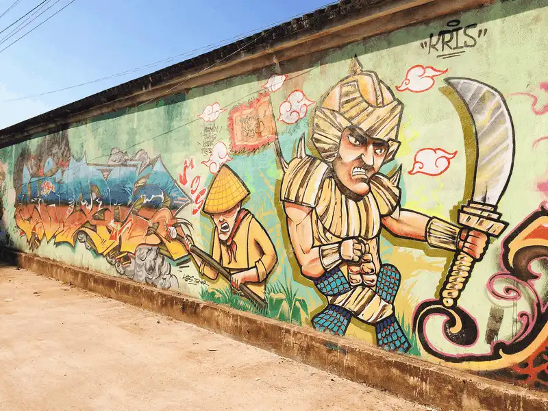 Ngỡ ngàng con đường bích họa vạn người mê dài gần 1km ở Huế 10 Tạp chí du lịch Wanderlust Tips Con đường bích họa vạn người mê dài gần 1km ở xứ Huế mộng mơ