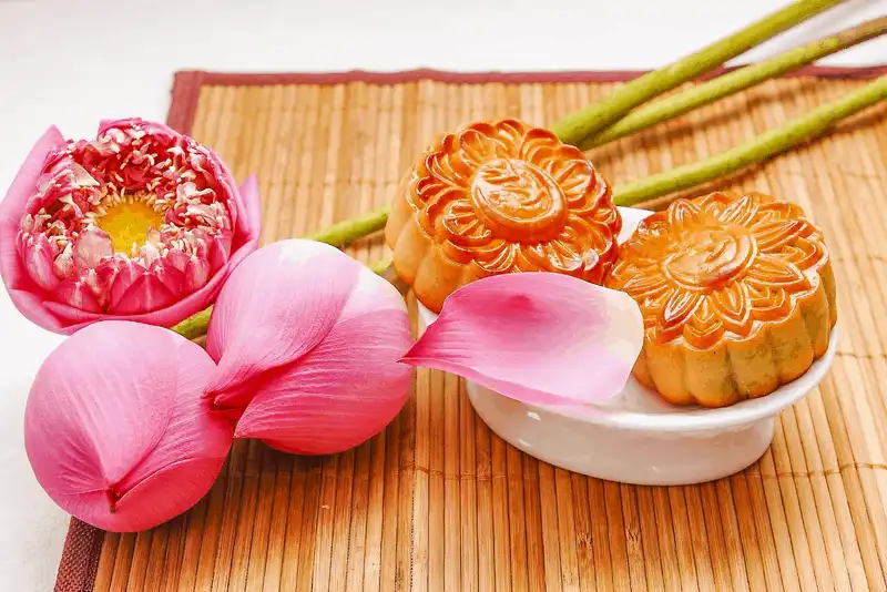 Tạp chí du lịch Wanderlust Tips Dạo quanh một vòng châu Á để xem sự khác lạ của chiếc bánh trung thu