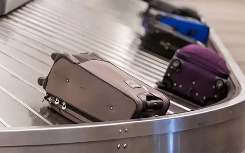 "Dắt túi" kinh nghiệm để tránh thất lạc hành lý 7 Tạp chí du lịch Wanderlust Tips | Dắt túi kinh nghiệm để có chuyến đi trọn vẹn, không lo thất lạc hành lý