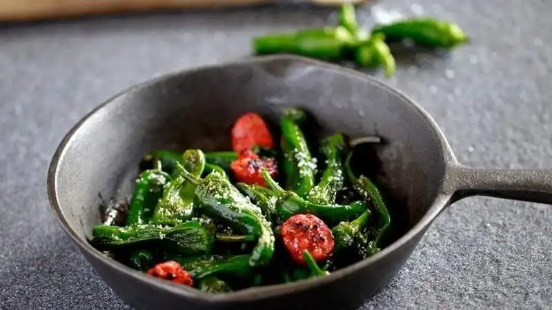 Tạp chí du lịch Wanderlust Tips | Du khách thích mê những món ăn đặc sắc của "xứ sở bò tót" Tây Ban Nha