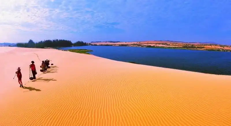 Ghé thăm những bãi biển đẹp như tranh vẽ ở Đông Nam Á 11 Tạp chí Wanderlust Tip | Những bãi biển "thiên đường", đẹp như tranh ở Đông Nam Á