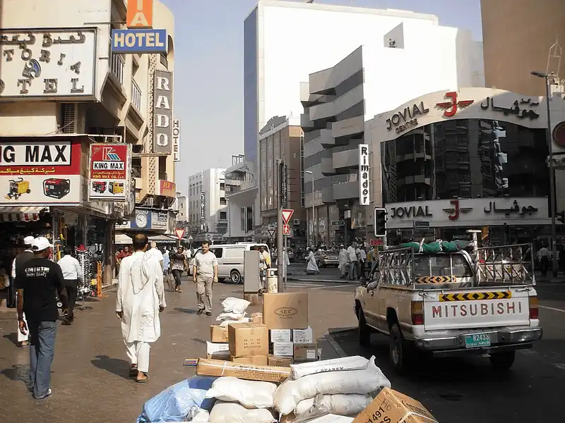 Tạp chí du lịch Wanderlust Tips | Những sự thật về Dubai có thể bạn chưa biết