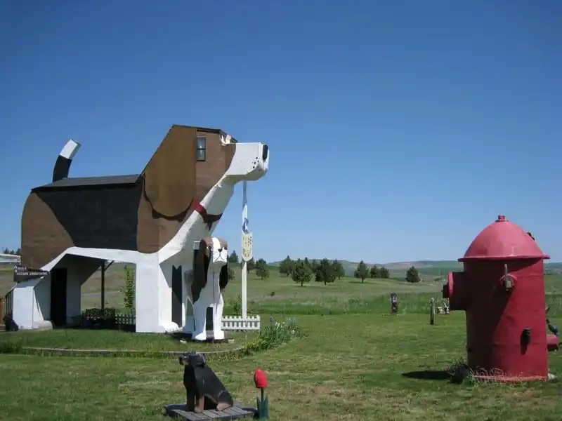 Tạp chí du lịch Wanderlust Tips | Top khách sạn kỳ lạ nhất trên thế giới