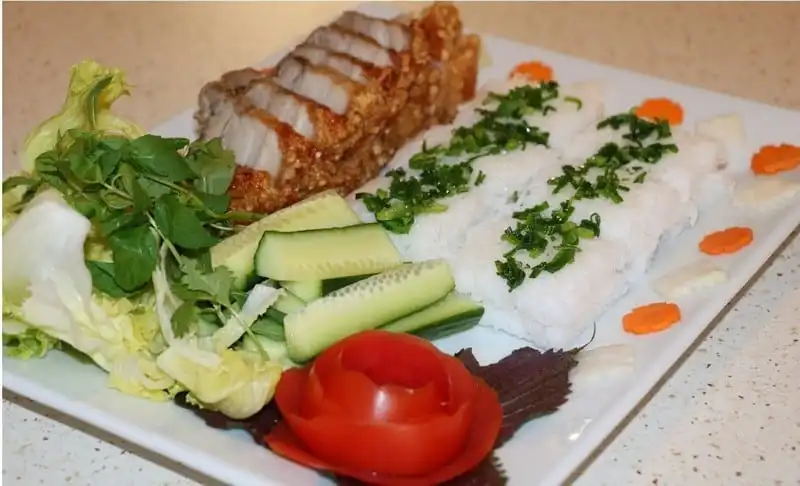 nhung-mon-ngon-khong-bo-qua-khi-den-can-tho-gao-trang-nuoc-trong