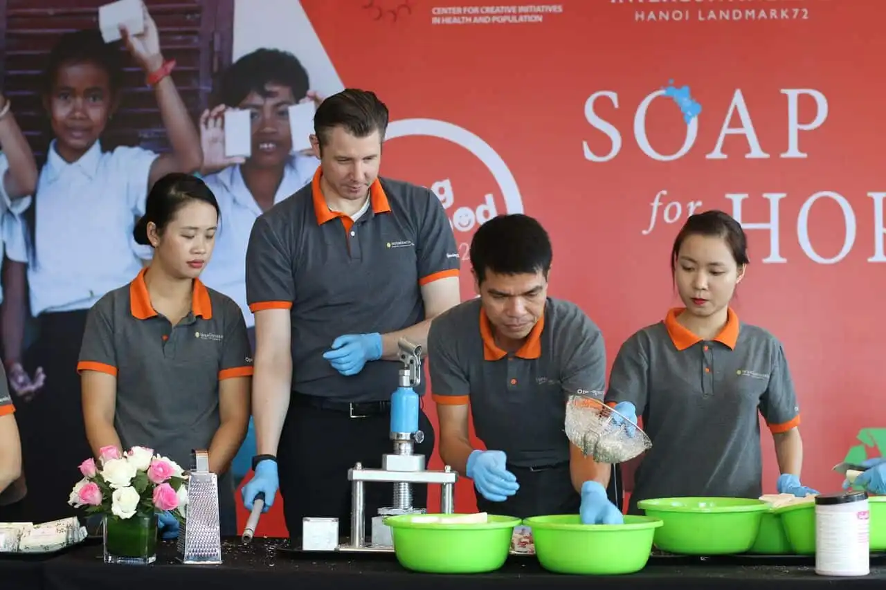 Chương trình Soap For Hope - xà phòng hi vọng cho trẻ em nghèo 8 Tạp chí du lịch Wanderlust Tips Chương trình Soap For Hope - xà phòng hi vọng cho trẻ em nghèo