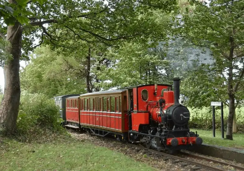 10 tuyến đường sắt tuyệt đẹp trên thế giới 13 Tạp chí du lịch Wanderlust Tips - 10 tuyến đường sắt tuyệt đẹp trên thế giới